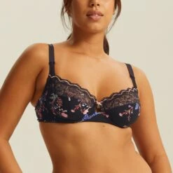 Soutien-gorge Emboîtant Avec Armatures Noir Gold LUCCIA TWIST -Bestform Soldes 2026 BL14609 9N5 WEB 11