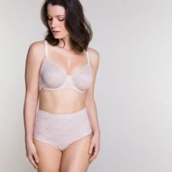Soutien-gorge Emboîtant Avec Armatures Beige Rosé Amalfi -Bestform Soldes 2026 CL44878 048 WEB 3 a418cc9f eb4e 4ebd 91fd 65c297a0a0b6