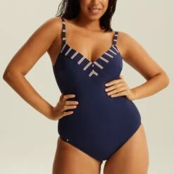 Maillot Une Pièce Sans Armatures Marine Précieux TAVOLARA -Bestform Soldes 2024 CS71103 A27 WEB 11